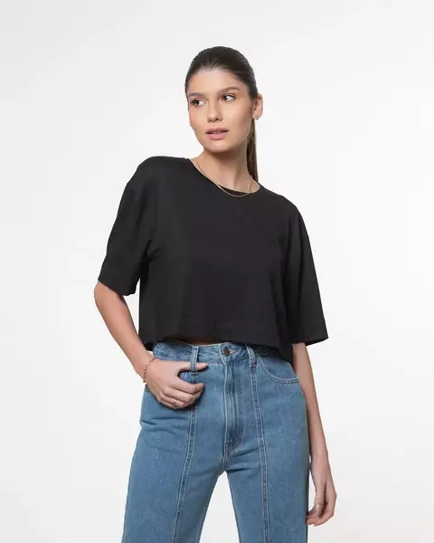 T-SHIRT GOLA CARECA CROPPED MODAL PRETO - comprar online