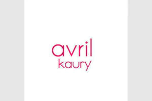 Marca 10 de Lenceria Charó