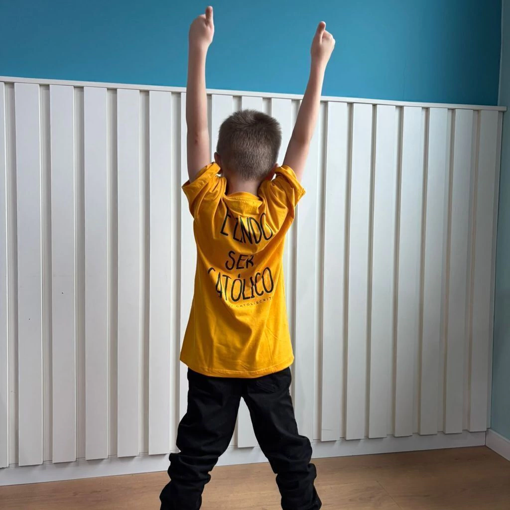 Camiseta Infantil É lindo Ser Católico