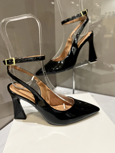 Scarpin Verniz Premium Preto Vizzano 1388.502