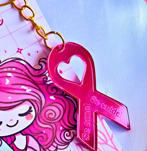 Chaveiro Acrílico + Card Outubro Rosa