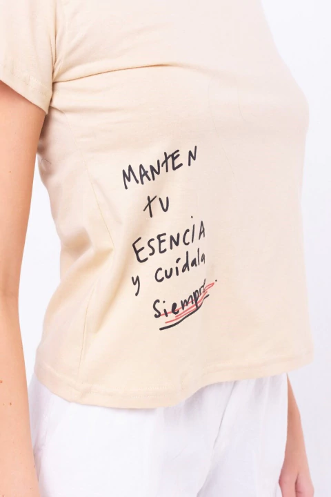 REMERA ESSENZA en internet