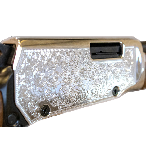 Rifle CBC PUMP ACTION 18” Serie Classic Oxidado coronha de Madeira Cal. 22LR