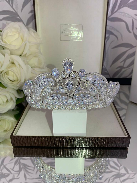 Coroa de Noiva Modelo Rebeca Luxo