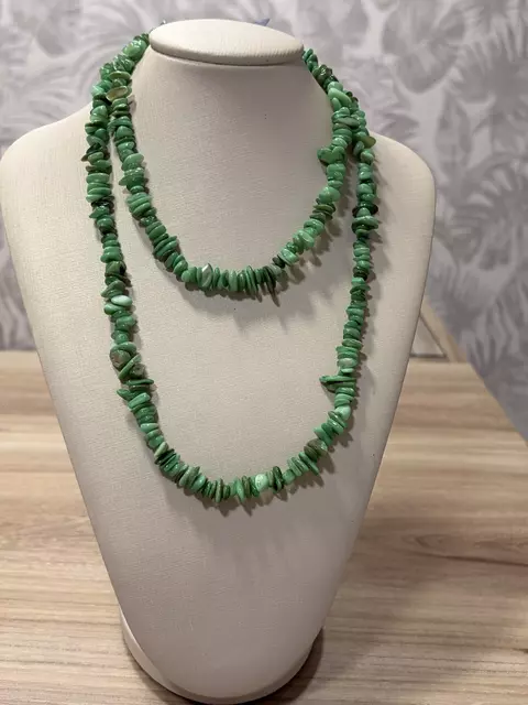 Colar de Cascalho Malaquita Verde