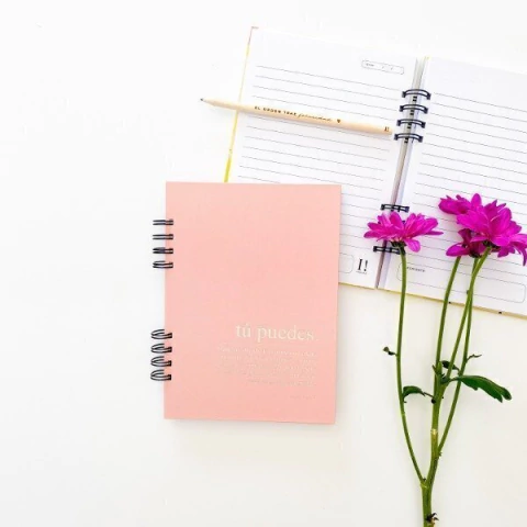 Cuaderno tapa dura, carton de 1,8 mm forrado a mano