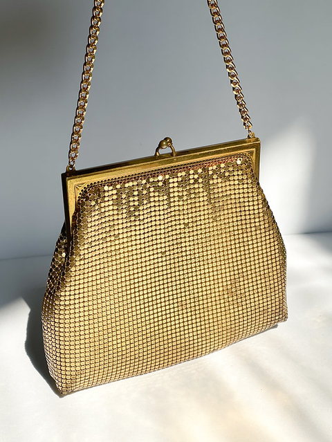 BOLSA MALHA METAL DOURADA