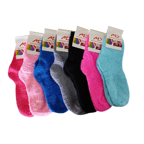 Meia Felpuda Cano Médio Inverno Quentinha Fofa Peludinha Fashion Cores Colorida Lisa 35-40 - comprar online