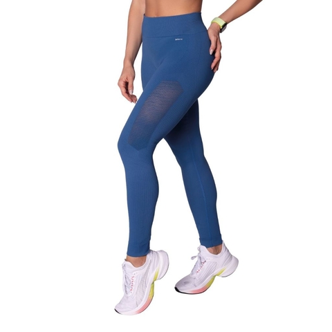 Calça Legging Fitness Grossa Resistente Poliamida Detalhe Lateral Selene Treino Academia - comprar online