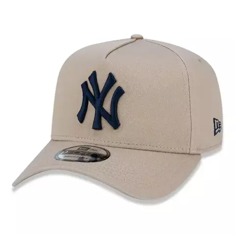 Boné New Era Yankees Core Essentials Bati