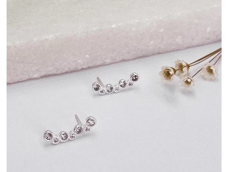 Brinco 7 zircônia redondo