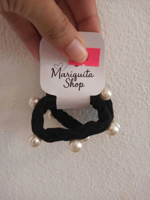Colitas de Pelo con Perlas