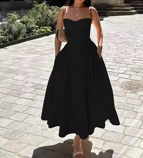 Vestido de alça com decote retrô e cintura baixa
