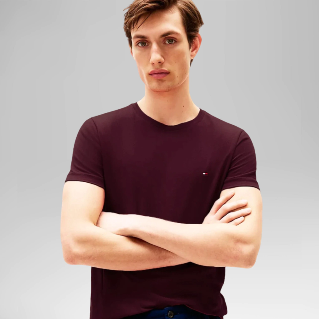 Camiseta Tommy Hilfiger Masculina Essential Cotton Vinho Escuro