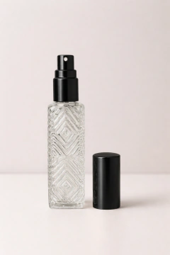 FRASCO DE VIDRO TRABALHADO SPRAY LUXO 12ML - TAMPA PRETA