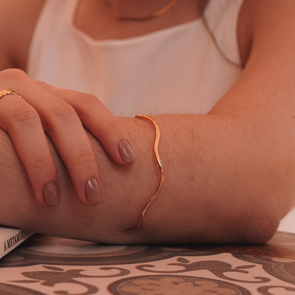 Bracelete Ondulado Ouro