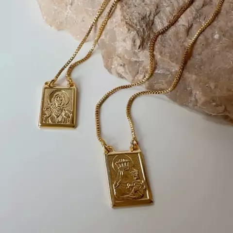 Escapulário com medalhas de NS do Carmo e Sagrado Coração