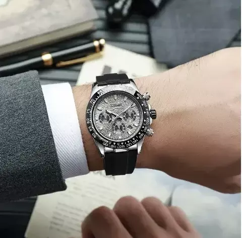 Relógio Cronógrafo Automático com Mostrador Panda