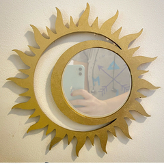 Sol e Lua com espelho na internet