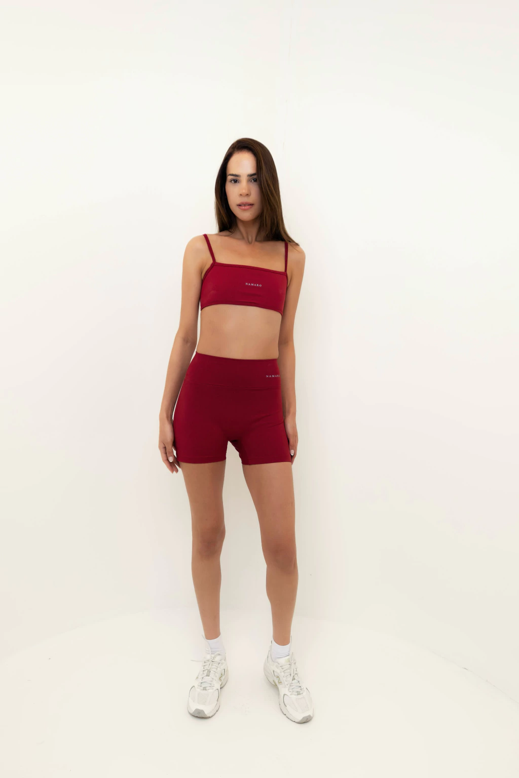 Shorts Namaro Carmim Essential