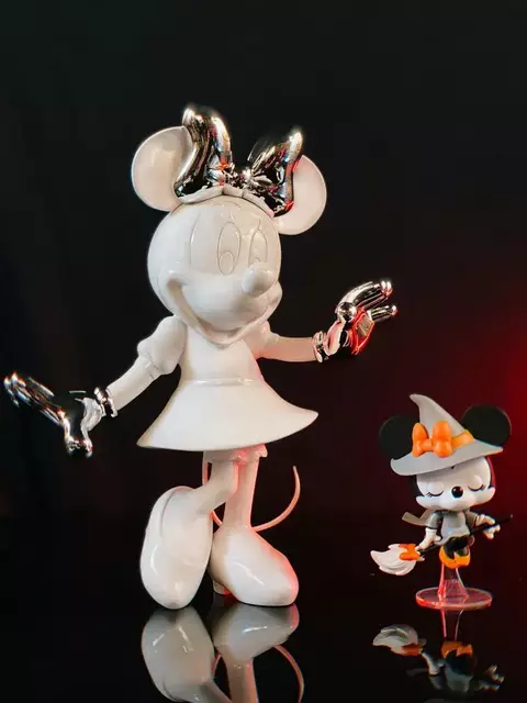 Estátua Prime Minnie Mouse: Mickey e Minnie Mouse Branco 30cm Disney