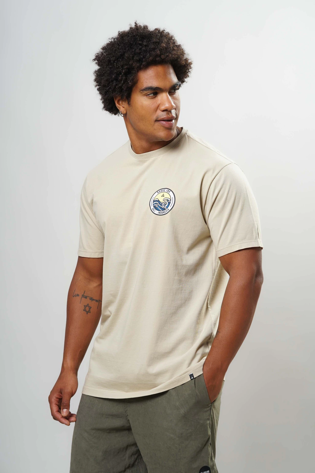 Camiseta Solids - Waves (Bege)