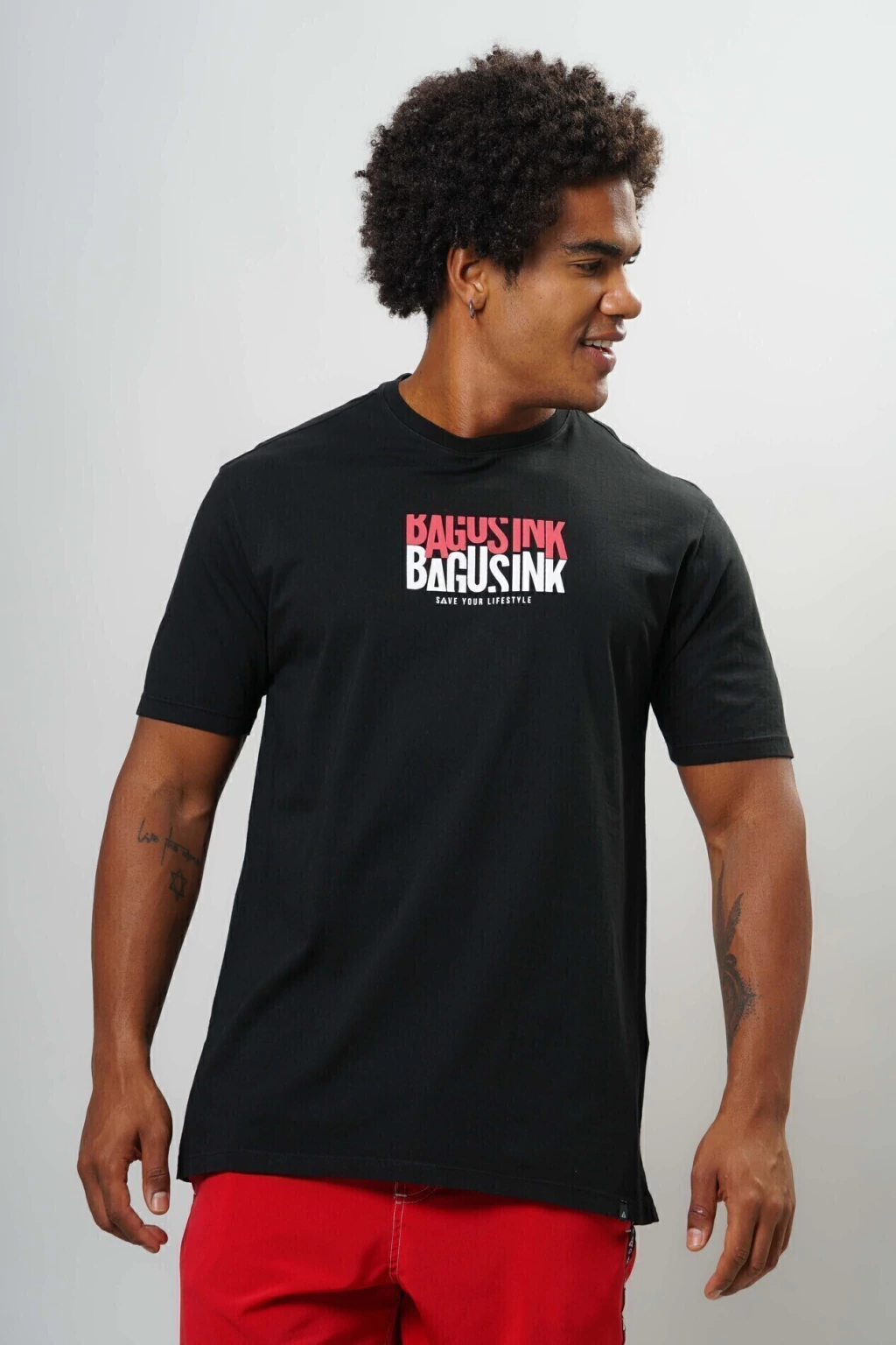 Camiseta Solids - Bagus Bagus (Preta)