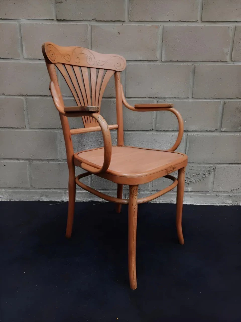 Antiguo Sillon Thonet Original Mod 221 - comprar online