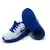 Tênis infantil Nike azul e branco com solado azul e detalhes em branco e azul