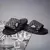 Chinelo masculino slide preto Nike OffCourt com estampa Louis Vuitton branca
