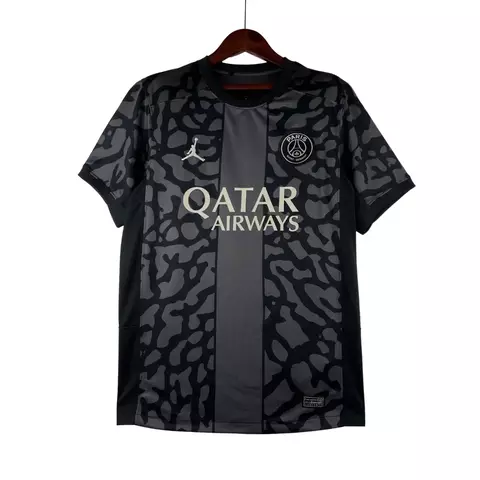 Camisa Paris Saint-Germain III 23/24 - Torcedor Nike Masculina - Preta com detalhes em cinza - comprar online