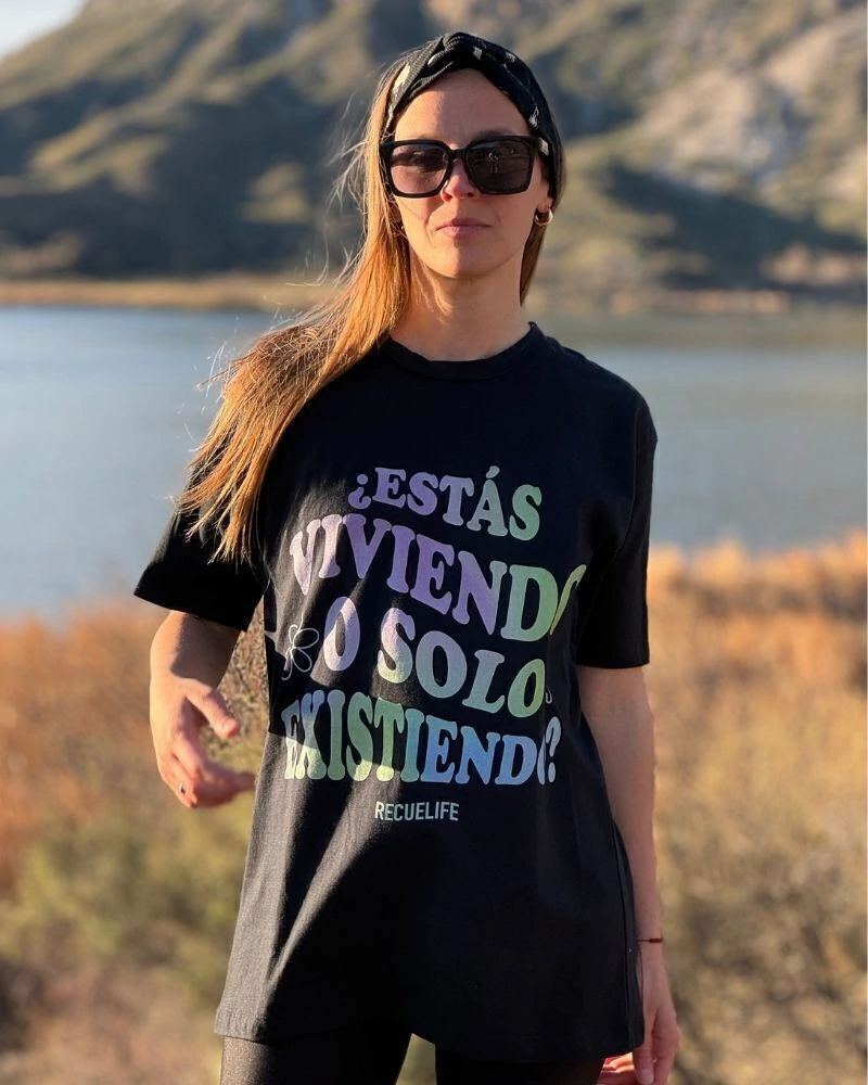 Remera VIVIENDO Regular