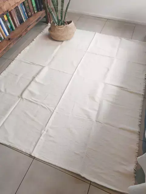 Alfombra cruda