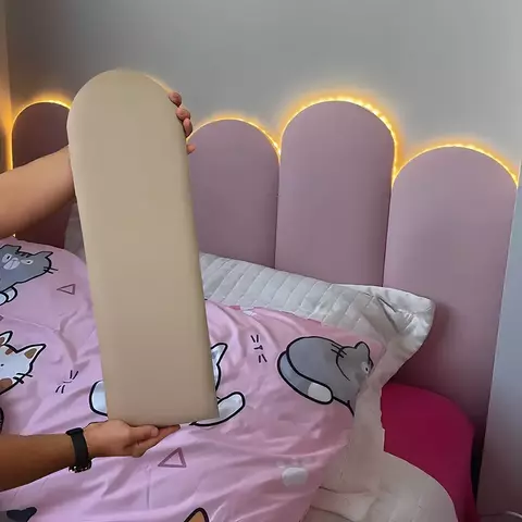 Cabeceira Adesiva Decorativa Nuvem Para Cama De Solteiro / Casal 1 Módulo