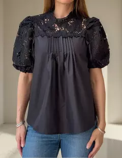 Camisa Boho Black en internet