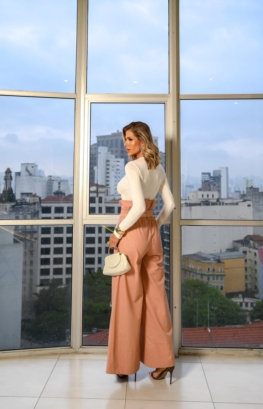 Calça Clochard Pantalona em Alfaiataria - REF10526