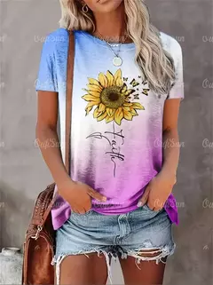 Imagem do Camiseta Feminina Oversized 2025 – Estampa de Coração, Estilo Moderno e Confortável