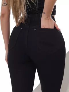Imagem do Calça Jeans Feminina Flare