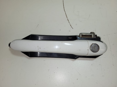 Maçaneta Externa L.Esquerdo Strada 2016 c/detalhes 427685010