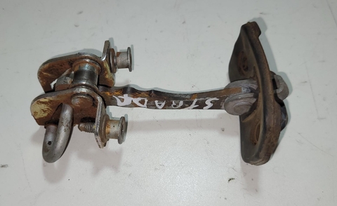 Limitador Porta Dianteiro Lado Direito Strada 2013/15