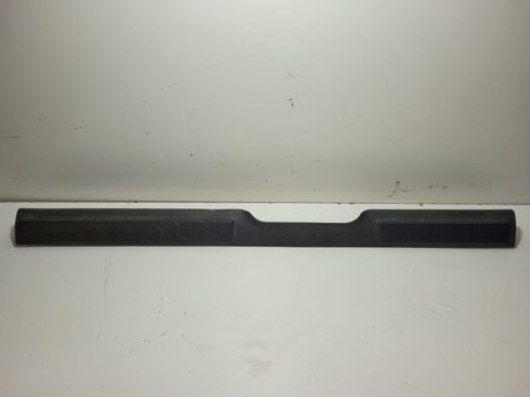 Soleira Porta Dianteira Lado Esquerdo GM S10 2011 93228525