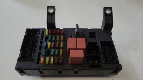 Caixa Fusível Idea Pálio Doblo 46846466 Usado Original