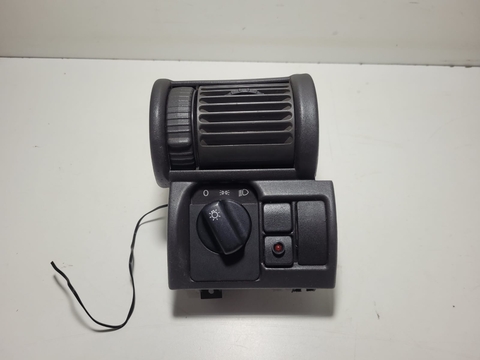 Moldura Difusor Farol Milha Lado Esquerdo GM Corsa 1996/2001