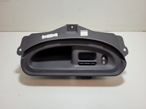 Moldura Com Relógio Painel Scenic 2004 7700840351