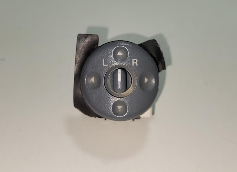 Botão Regulagem Retrovisor Elétrico S10 2011 05411A