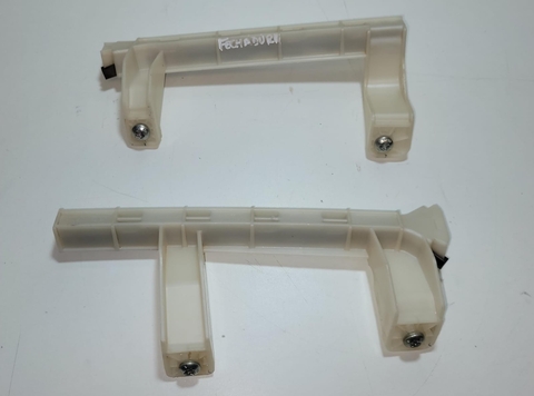 Par Guia Vidro Lado Direito Strada Freedom 2021 520057770