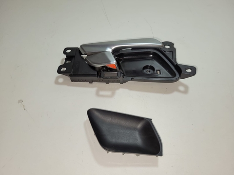 Maçaneta Interna Diant.Direita Hyundai Creta 2022 82623C9000