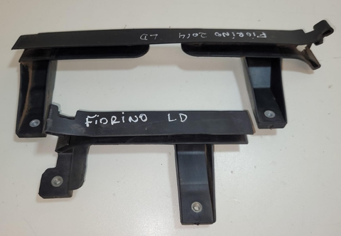 Par Guia Vidro Lado Direito Fiorino 2014 51835894 Usado Ori