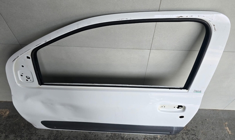 Porta Lado Esq. Fiorino / Uno Vivace 2014 C/Miolo Recuperar