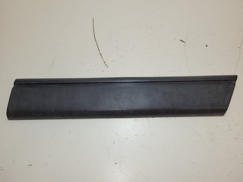 Friso Lateral Porta Traseiro Lado Esquerdo Gol Quadrado 1987